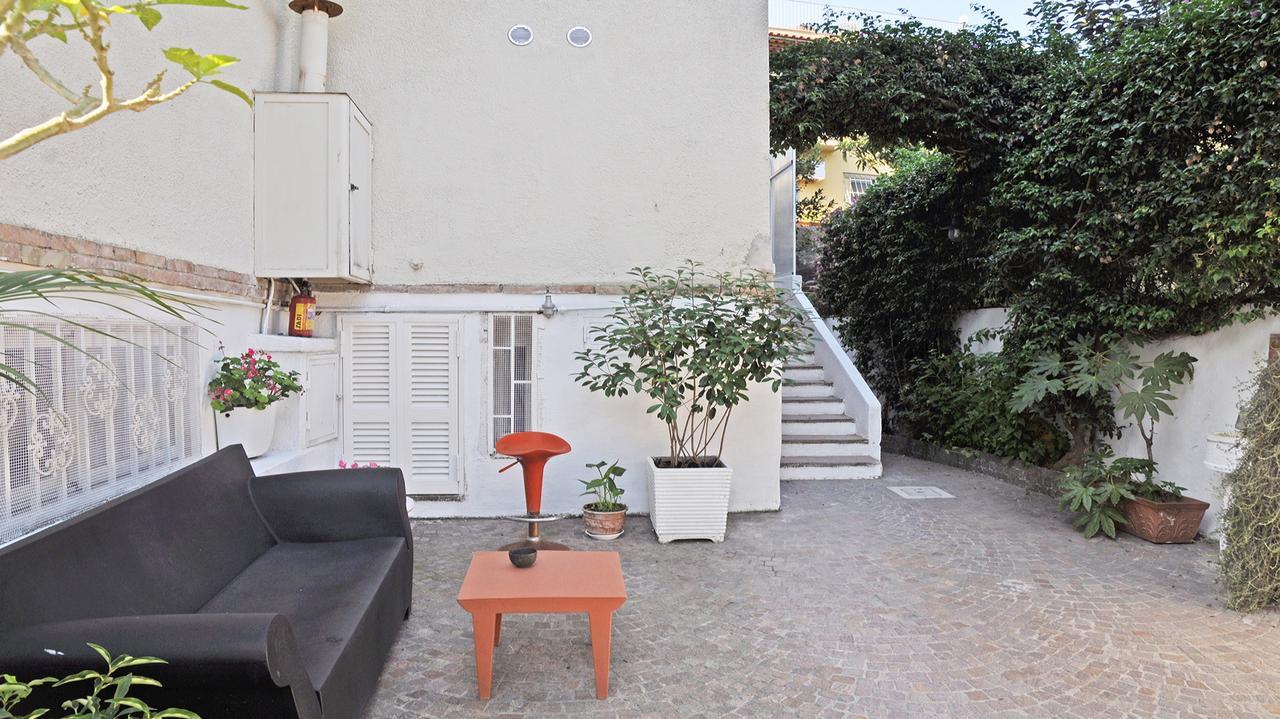 Residenza Le Rose Villa D'Arte Naples Chambre photo