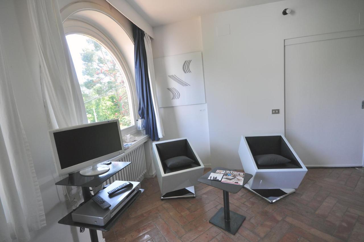 Residenza Le Rose Villa D'Arte Naples Extérieur photo